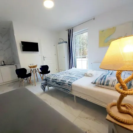 Astoria Pokoje I Apartamenty Dźwirzyno