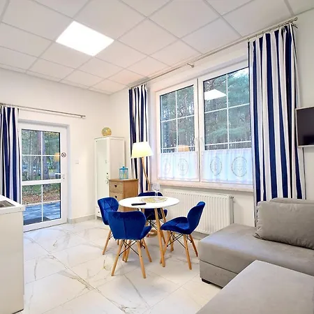 Astoria Pokoje I Apartamenty Dźwirzyno
