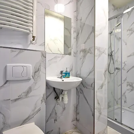 Astoria Pokoje I Apartamenty * Dźwirzyno