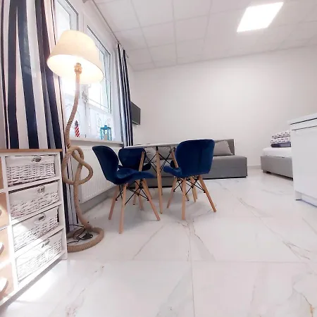 Affittacamere Astoria Pokoje I Apartamenty Dźwirzyno